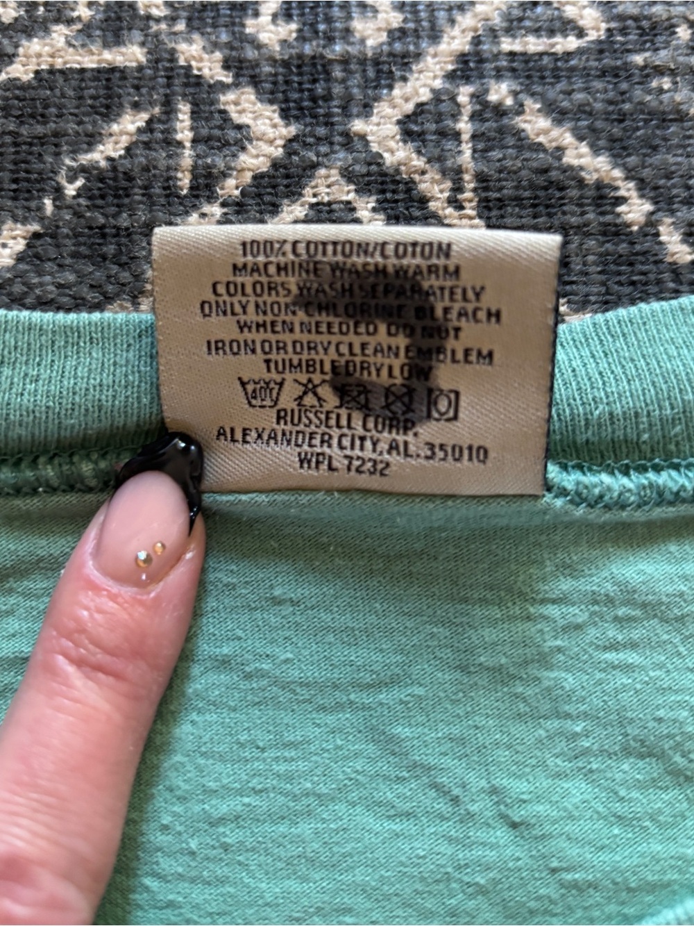 Vintage Russell Athletic Men's Pocket Tee in Aqua Green - Picture 7 of 9